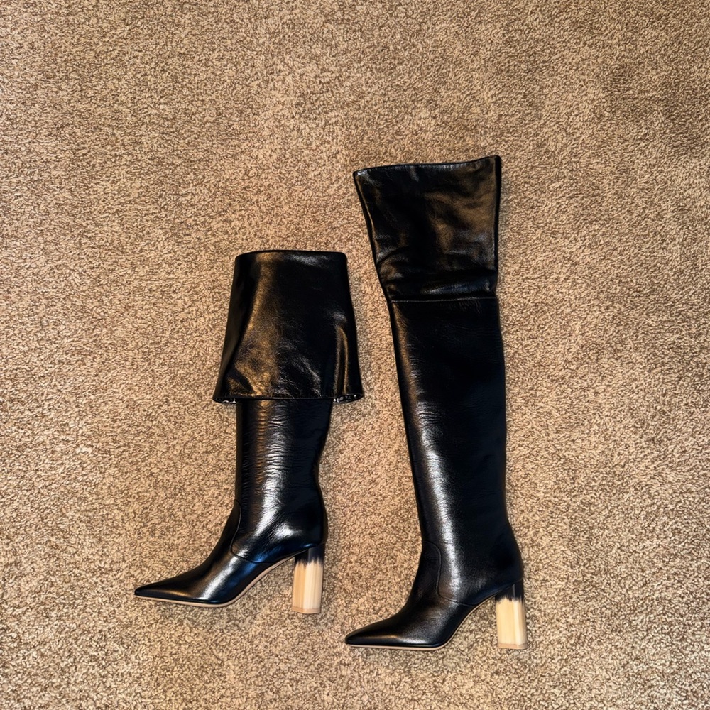 Chloe Black Leather Heeled Boots